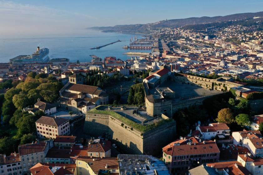 M'S Residences Maiolica Trieste Exterior foto